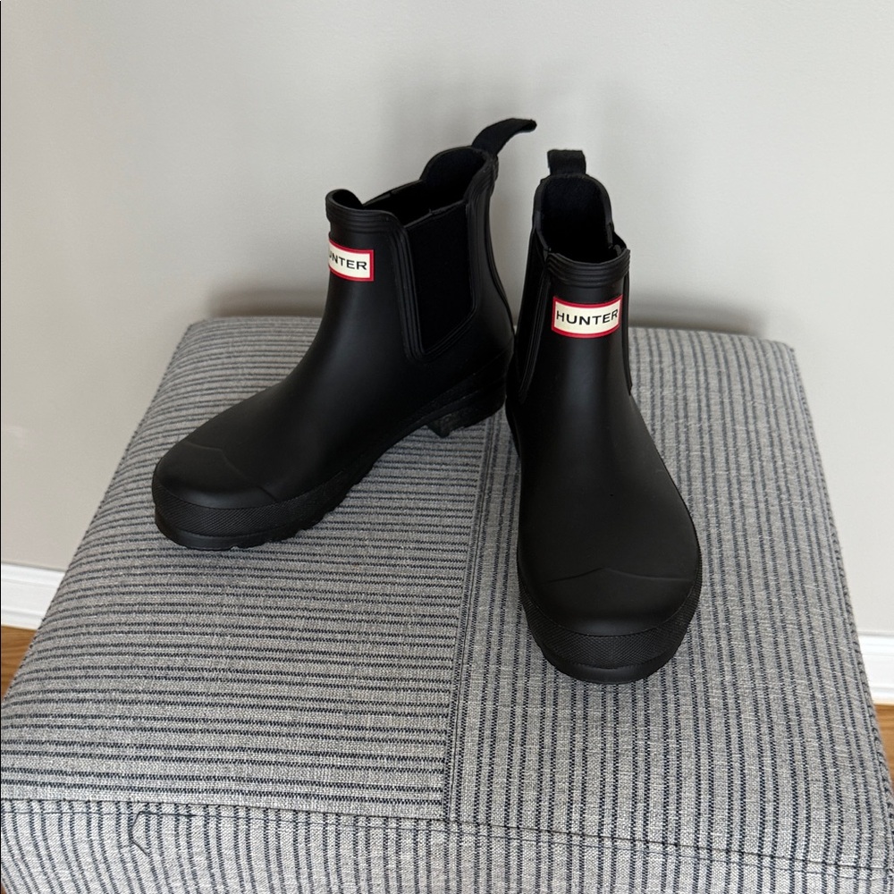 Hunter Original Classic Woman’s Black Chelsea Boots